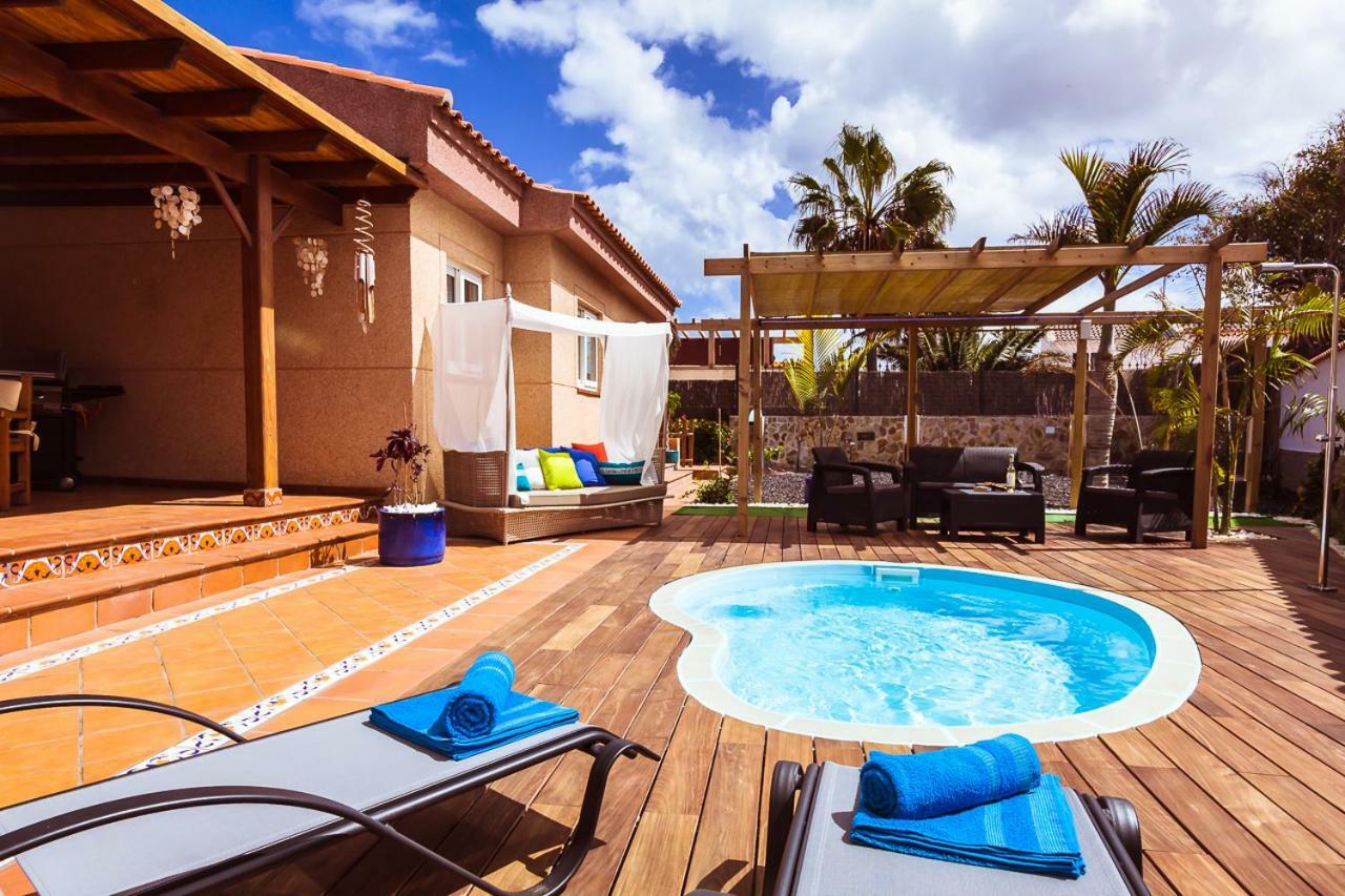 Villa Hibiscus Centrum Corralejo Beach Private Pool Family Екстериор снимка