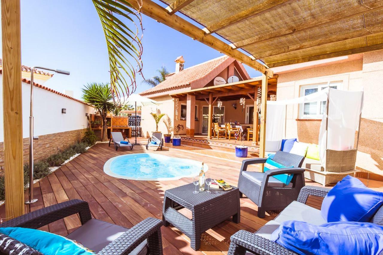 Villa Hibiscus Centrum Corralejo Beach Private Pool Family Екстериор снимка