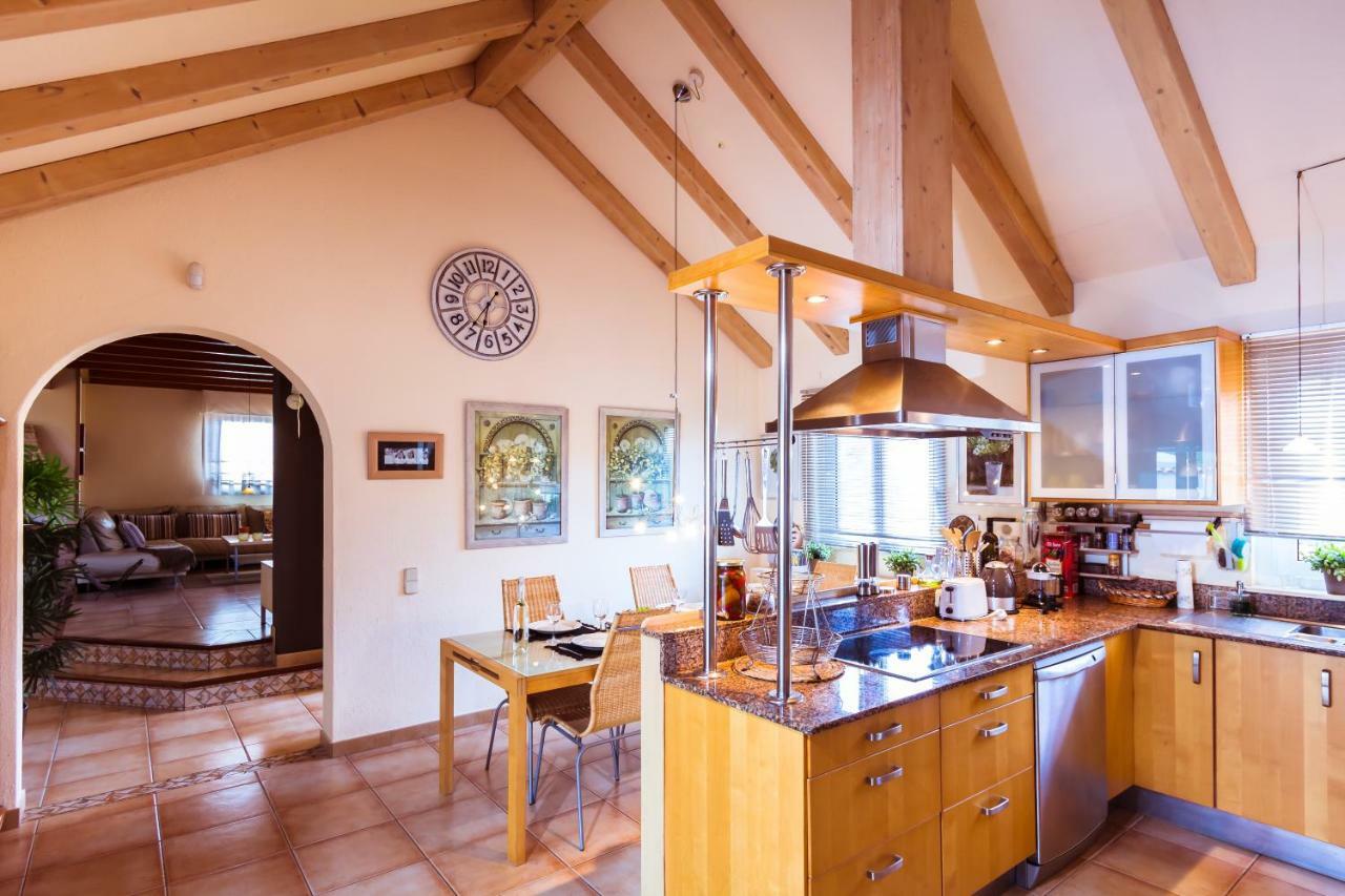 Villa Hibiscus Centrum Corralejo Beach Private Pool Family Екстериор снимка