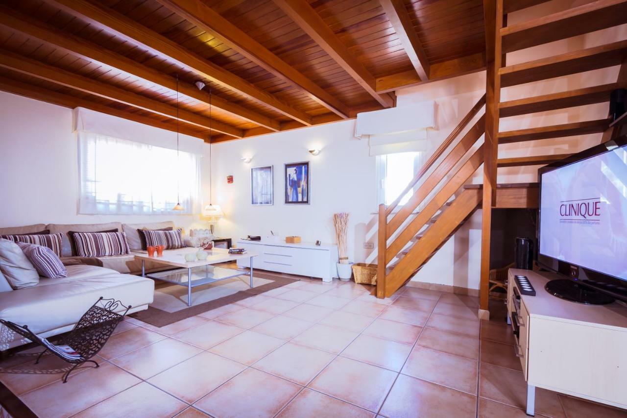 Villa Hibiscus Centrum Corralejo Beach Private Pool Family Екстериор снимка