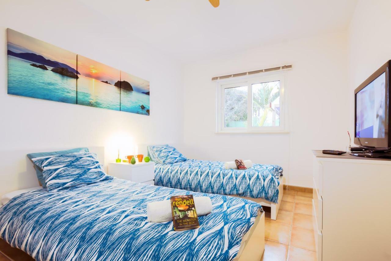 Villa Hibiscus Centrum Corralejo Beach Private Pool Family Екстериор снимка