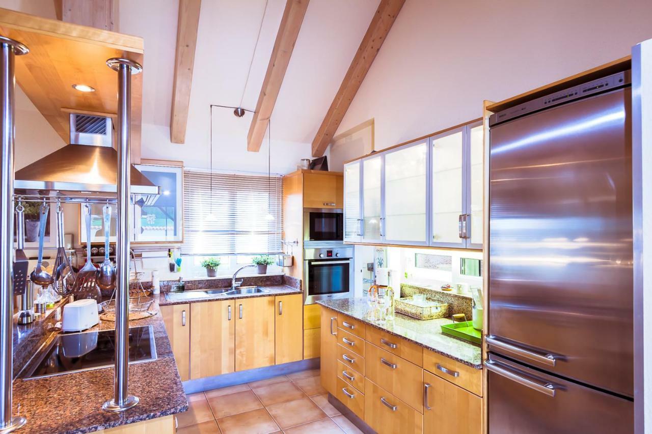 Villa Hibiscus Centrum Corralejo Beach Private Pool Family Екстериор снимка